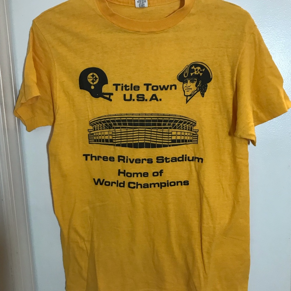 Unisex vintage Pittsburgh tshirt